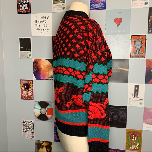 Vintage Retro 80’s Rose Print Sweater from Arielle - Picture 5 of 13